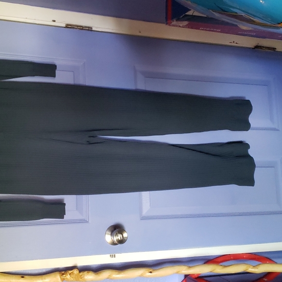 Ribbed-knit Jumpsuit - Picture 2 of 7